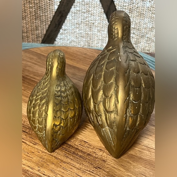 Pair of Vintage Genuine Brass Quails/Mother-Baby Brass Birds~ Mid Century Birds - Picture 8 of 13